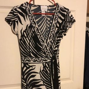 Black/white floral dress